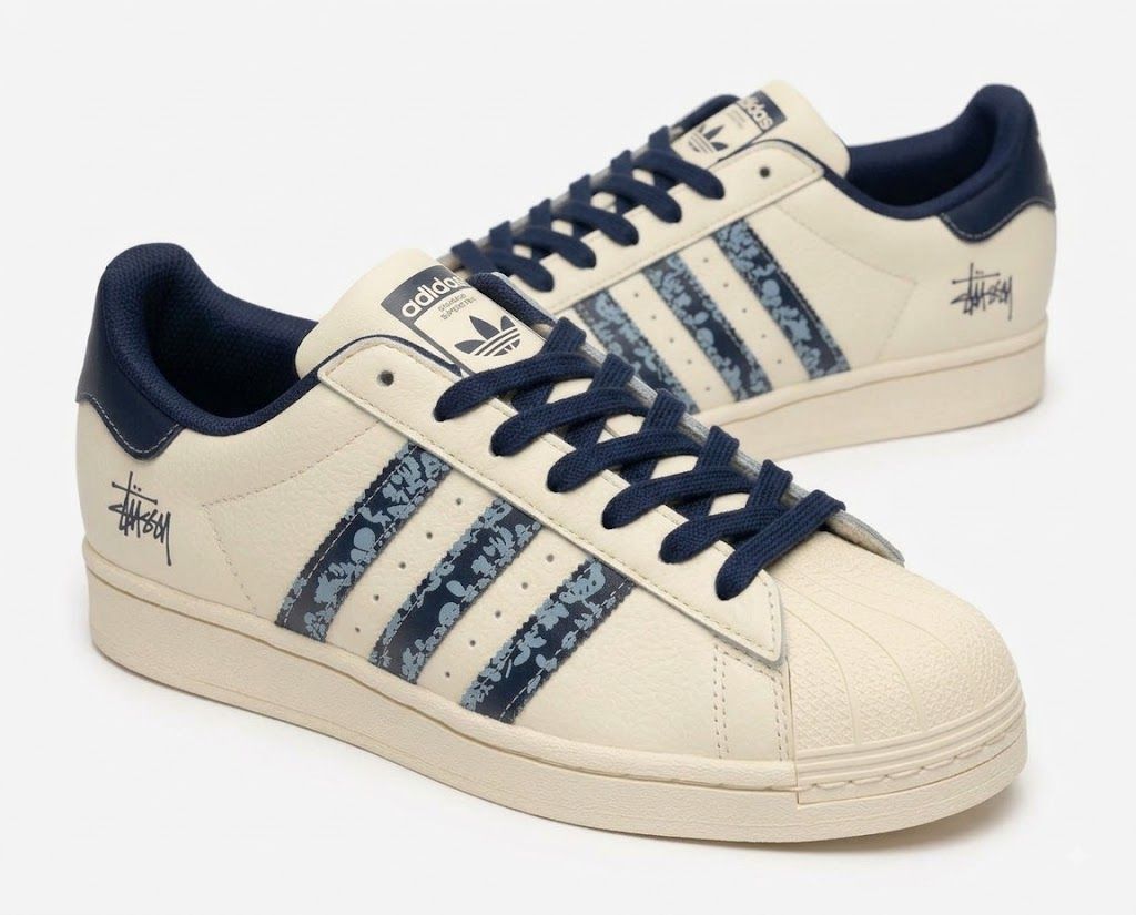 BLUE STRIPE SUPERSTAR image 3