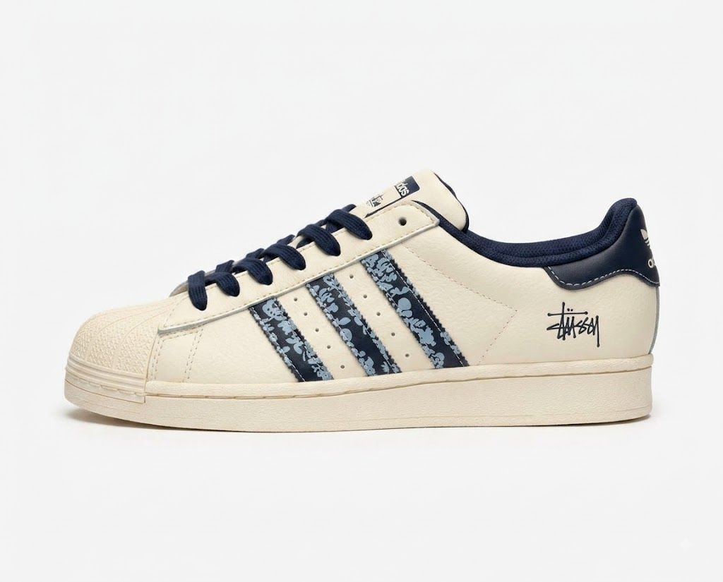 BLUE STRIPE SUPERSTAR